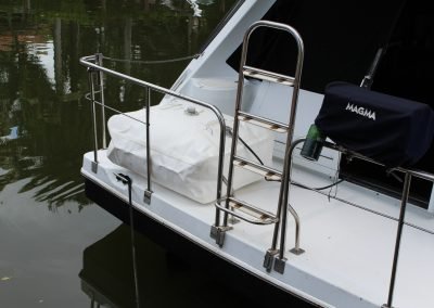 Fuel bladder on yacht