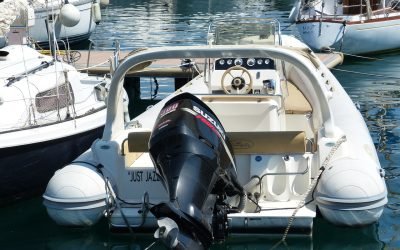 Outboard Motor Maintenance Tips from the Pros